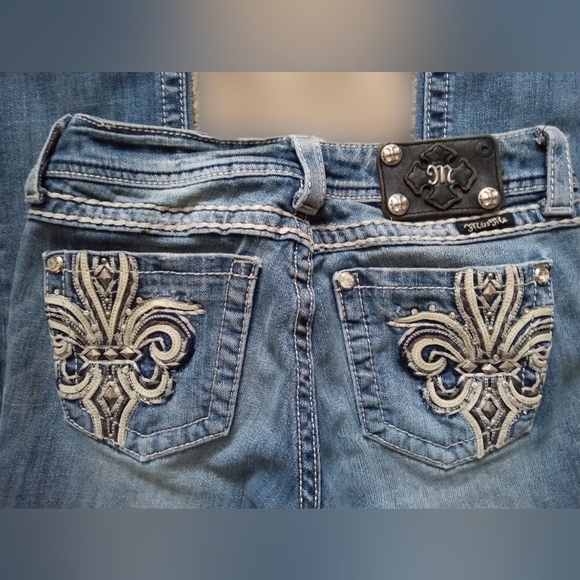Miss Me • Skinny styled Jeans size27 - Picture 2 of 9